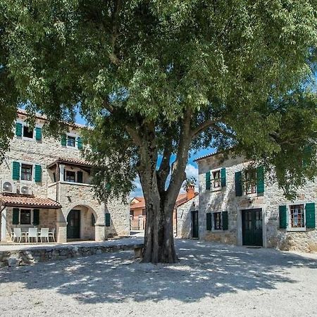 Villa Antonci-18, Pool, 3 Houses, Jacuzzi, Private Territory Antonci  外观 照片