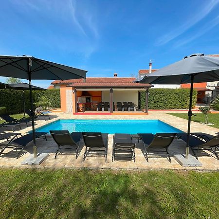 Villa Antonci-18, Pool, 3 Houses, Jacuzzi, Private Territory Antonci  外观 照片
