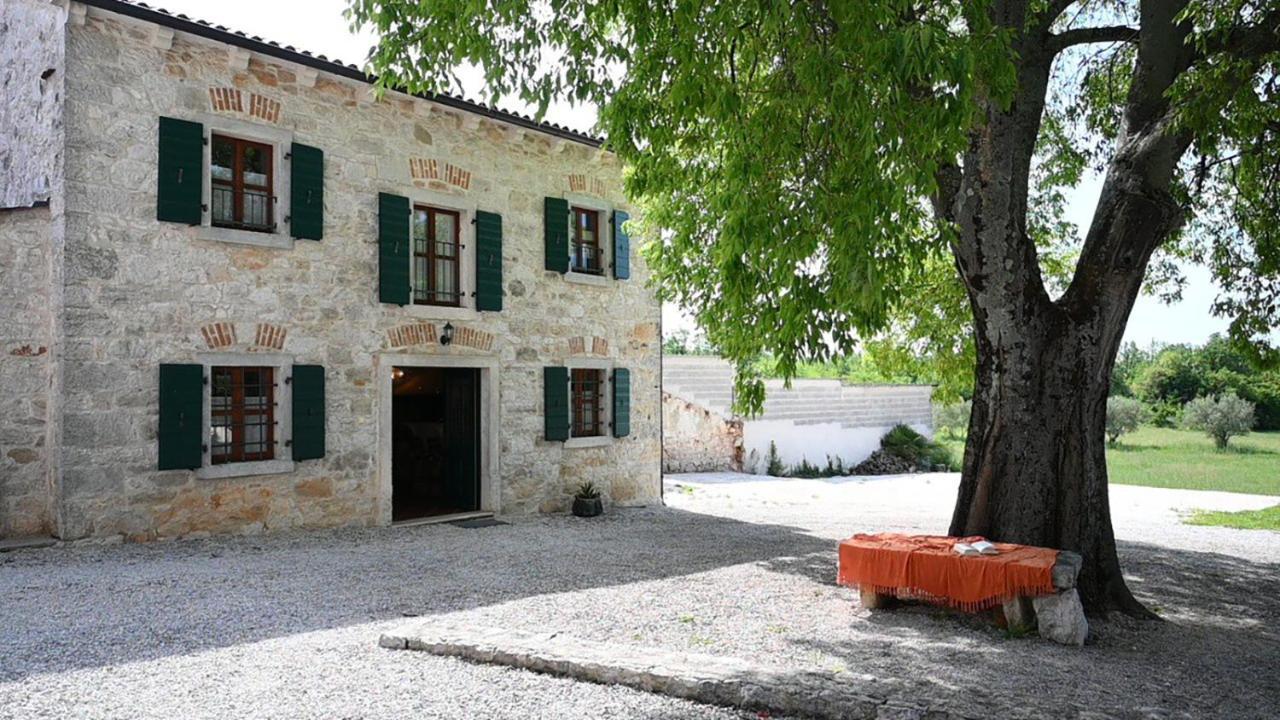 Villa Antonci-18, Pool, 3 Houses, Jacuzzi, Private Territory Antonci  外观 照片