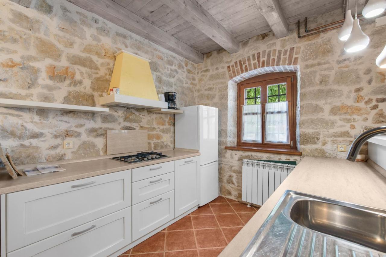 Villa Antonci-18, Pool, 3 Houses, Jacuzzi, Private Territory Antonci  外观 照片