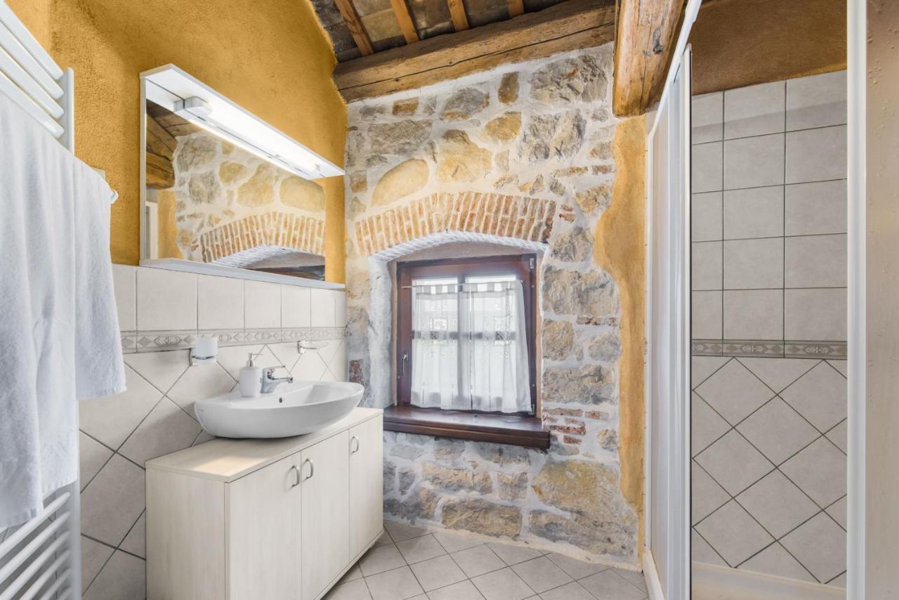 Villa Antonci-18, Pool, 3 Houses, Jacuzzi, Private Territory Antonci  外观 照片