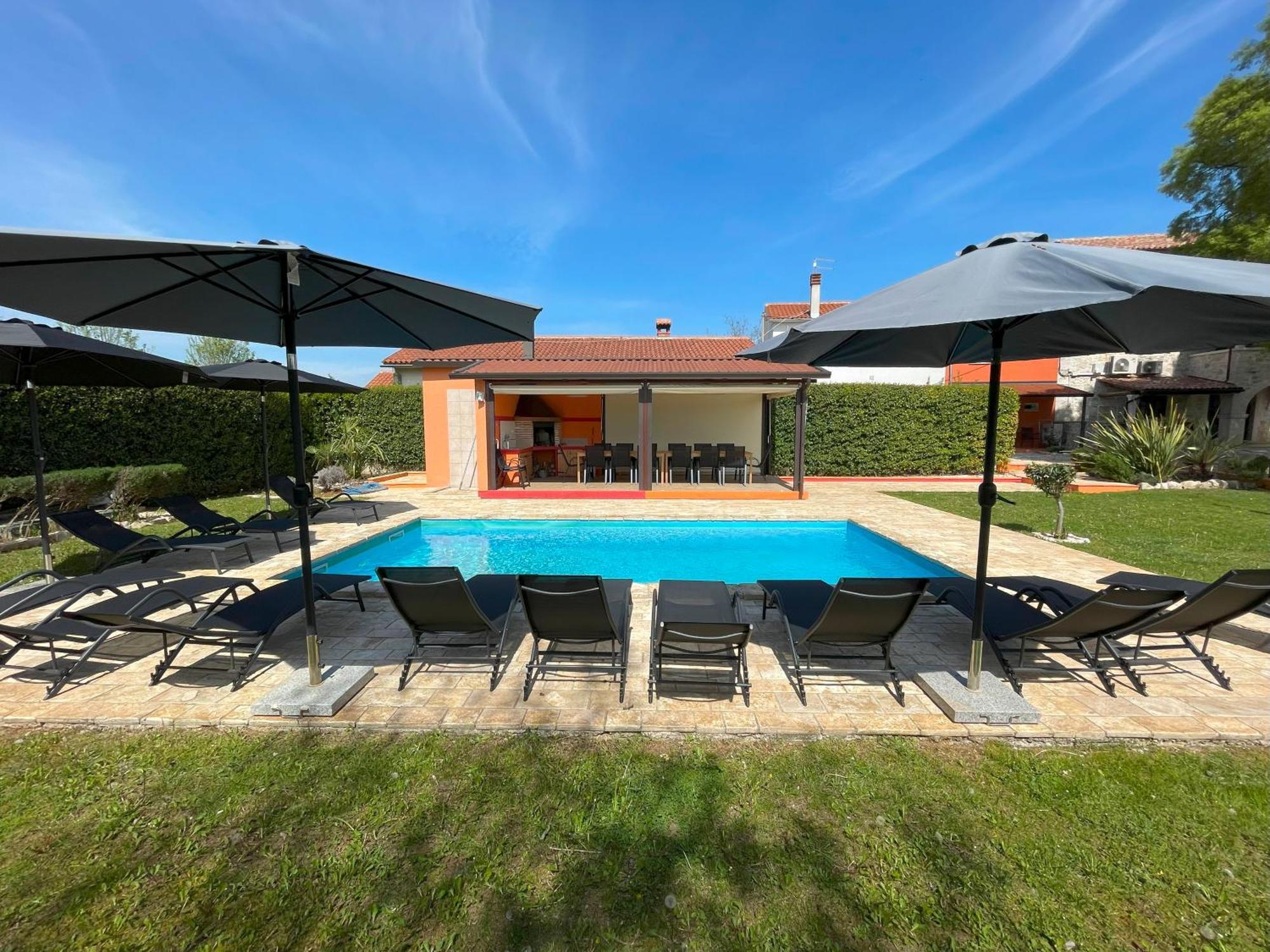 Villa Antonci-18, Pool, 3 Houses, Jacuzzi, Private Territory Antonci  外观 照片