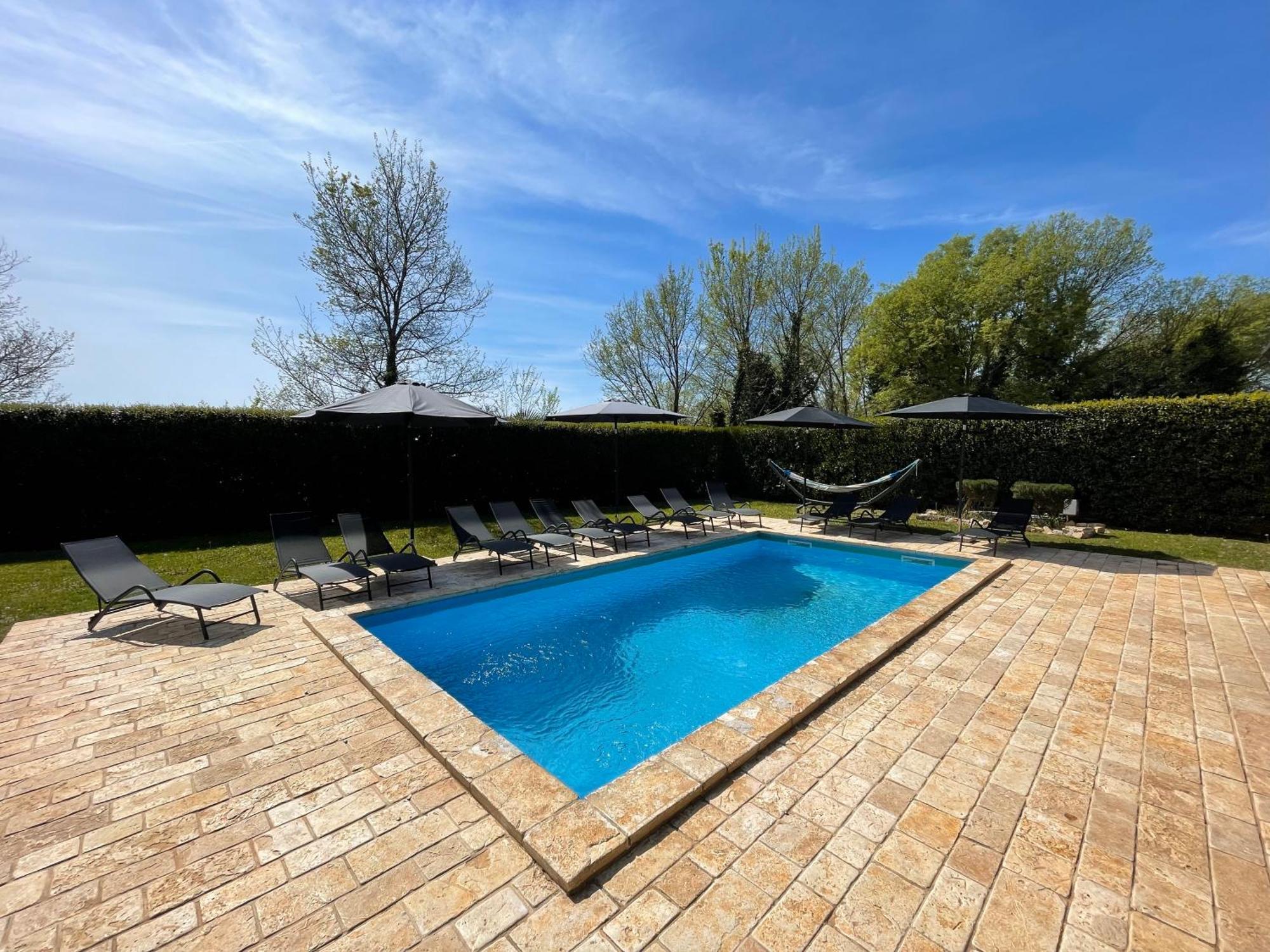 Villa Antonci-18, Pool, 3 Houses, Jacuzzi, Private Territory Antonci  外观 照片